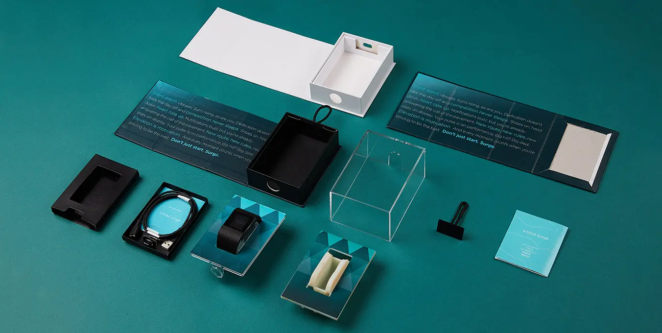 Several details of the package designed for Fitbit