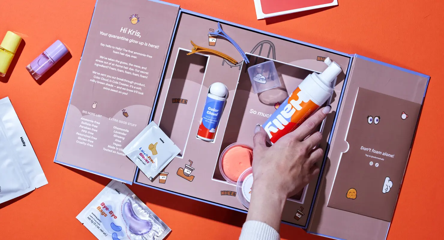 Hand-assembled influencer kit with personalized inserts by Zenpack