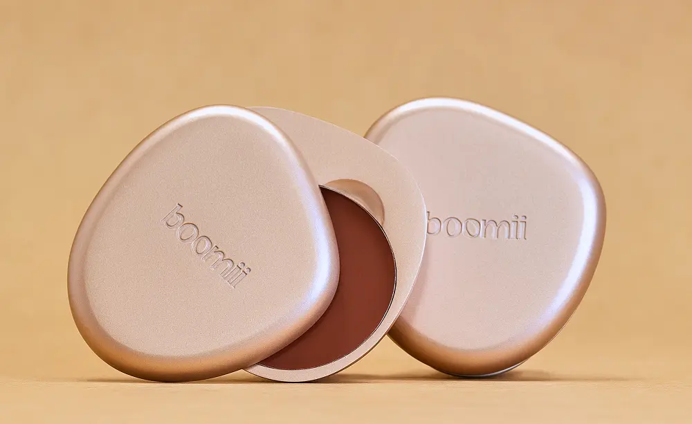 Boomii sustainable refillable balm case system